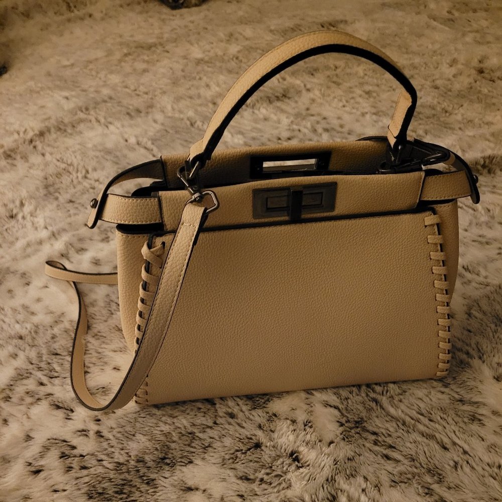Small white leather purse